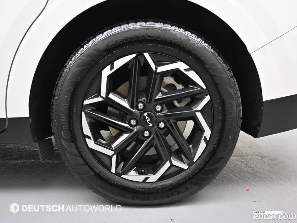 Kia Carnival 9 2024 — thumbnail 5