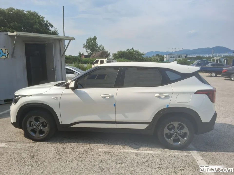 Kia Seltos 2.0 2WD 2022 — миниатюра 3
