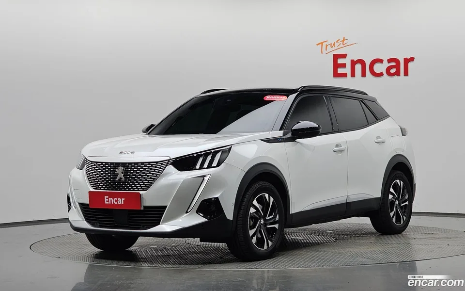 Peugeot e-2008 2023