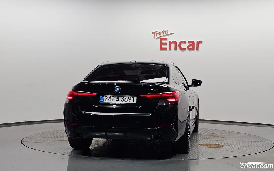BMW 4 Series 420i M 2025 — thumbnail 4
