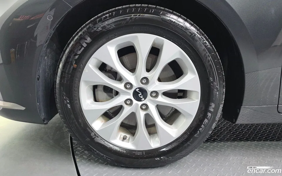 Kia K8 2.5 2WD 2022 — thumbnail 5