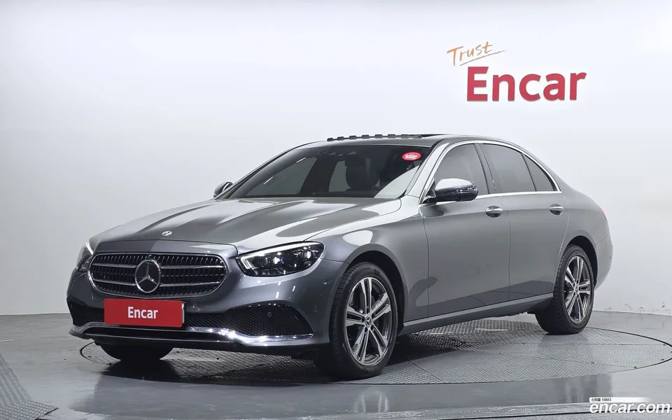 Mercedes-Benz E-Class E350 4MATIC 2022 — thumbnail 3