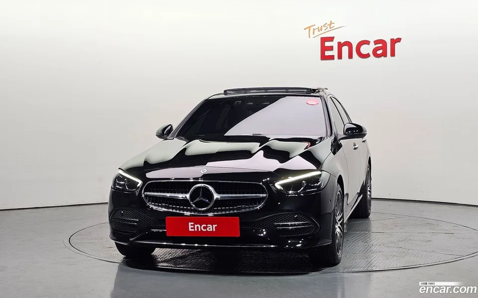 Mercedes-Benz C-Class C200 2025 — thumbnail 3