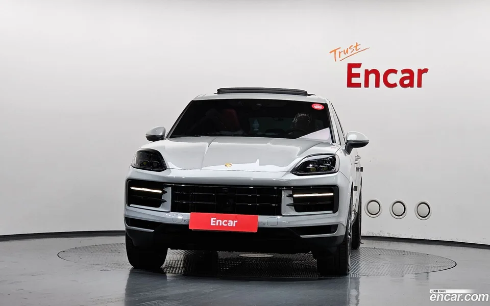 Porsche Cayenne 3.0 2024 — thumbnail 3
