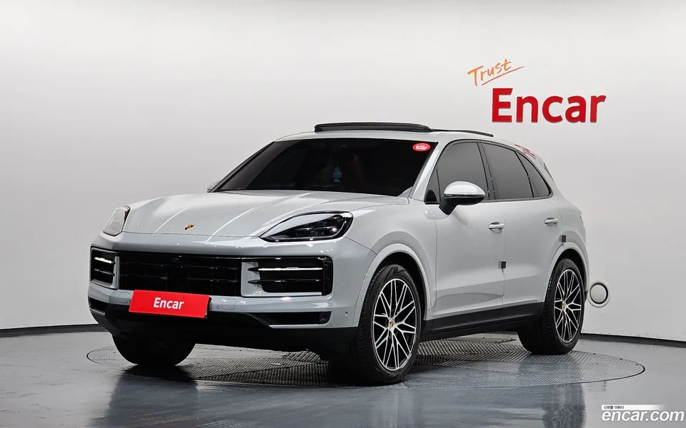 Porsche Cayenne 3.0 2024 — photo 1, buy with delivery to Moscow