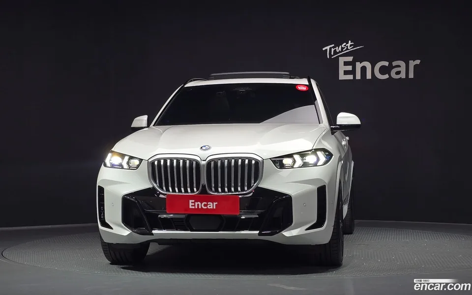 BMW X5 xDrive 40i M 2025 — thumbnail 3