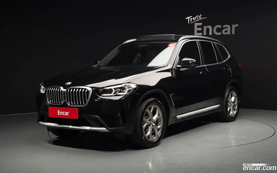 BMW X3 xDrive 20i 2023 — photo 1, buy with delivery to Moscow