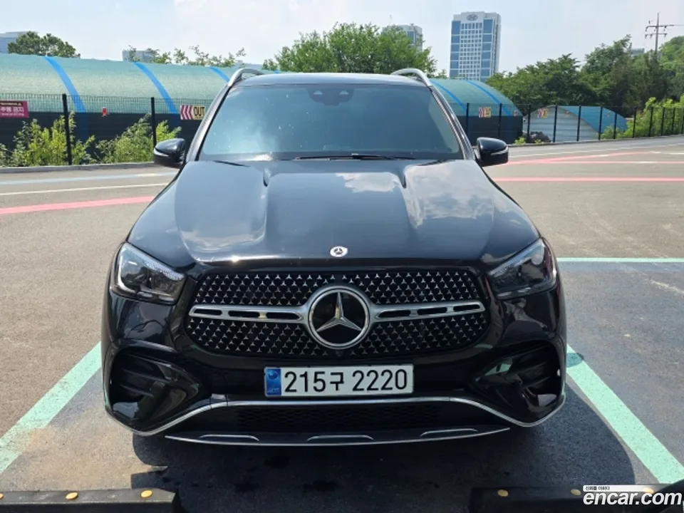 Mercedes-Benz GLE-Class GLE450 4MATIC 2023 — photo 1, buy with delivery to Moscow