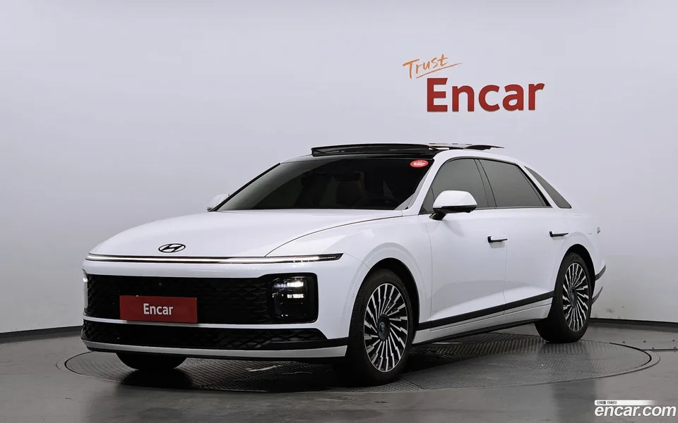 Hyundai Grandeur Hybrid 2025 — photo 1, buy with delivery to Moscow