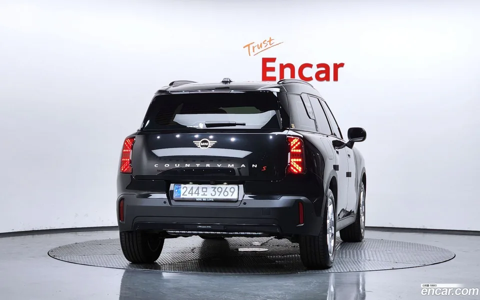 MINI Cooper S Countryman ALL4 2024 — thumbnail 4