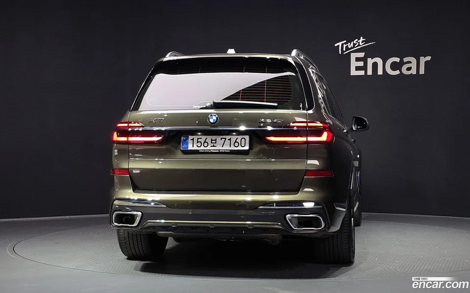 BMW X7 xDrive 40i M 6 2025 — thumbnail 4