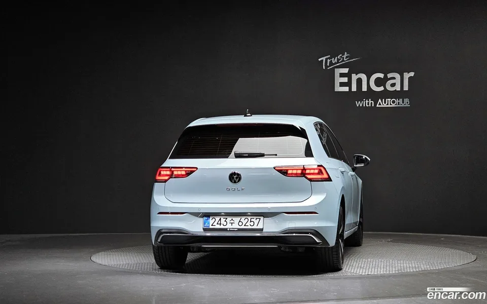 Volkswagen Golf 2.0 TDI 2025 — thumbnail 4