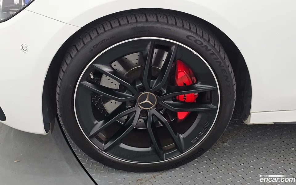 Mercedes-Benz E-Class E53 AMG 4MATIC+ 2023 — thumbnail 2