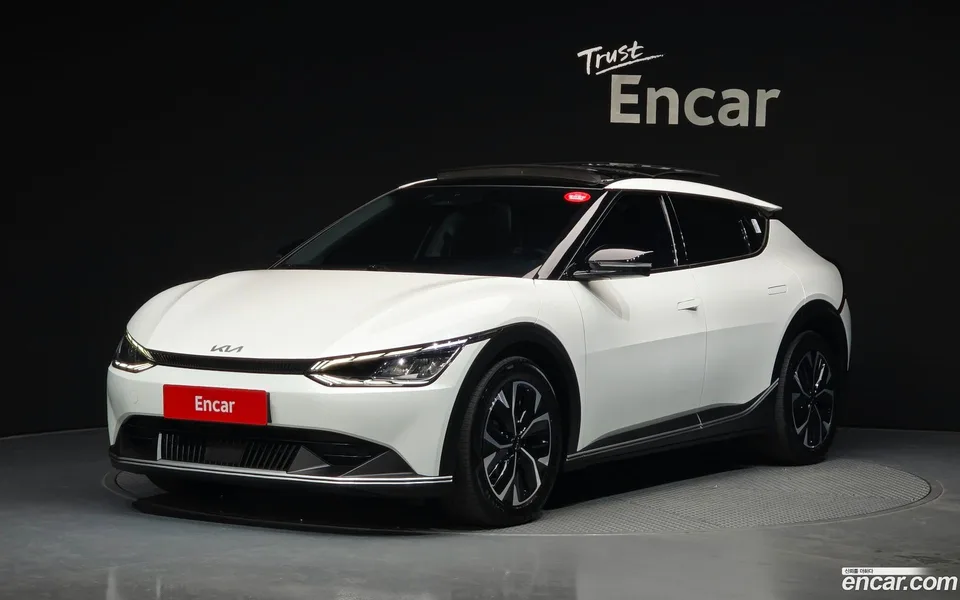 Kia EV6 4WD 2022 — photo 1, buy with delivery to Moscow