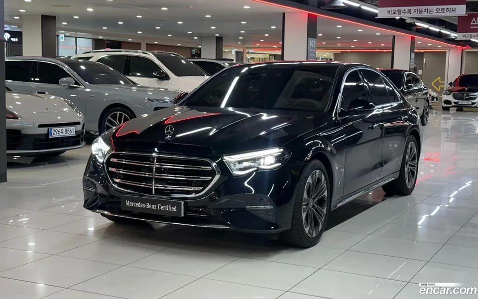 Mercedes-Benz E-Class E350e 4MATIC 2025 — photo 1, buy with delivery to Moscow