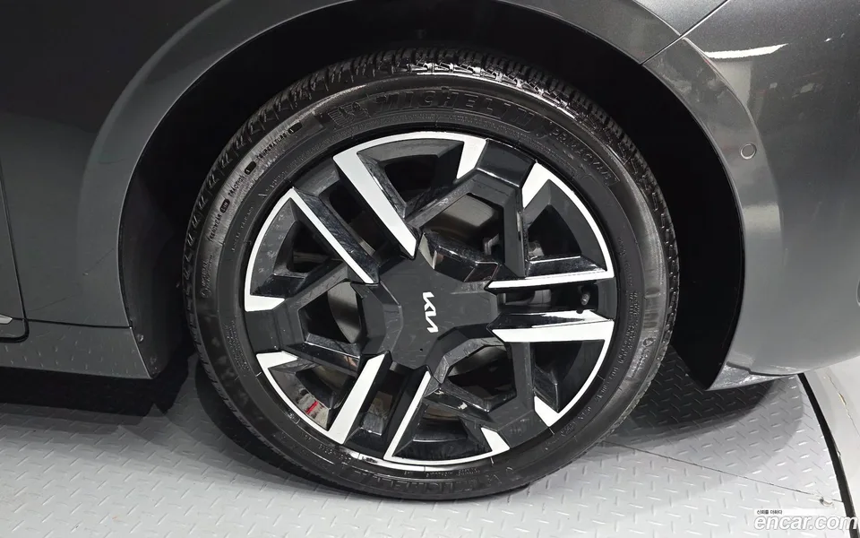 Kia K8 Hybrid 2024 — thumbnail 2