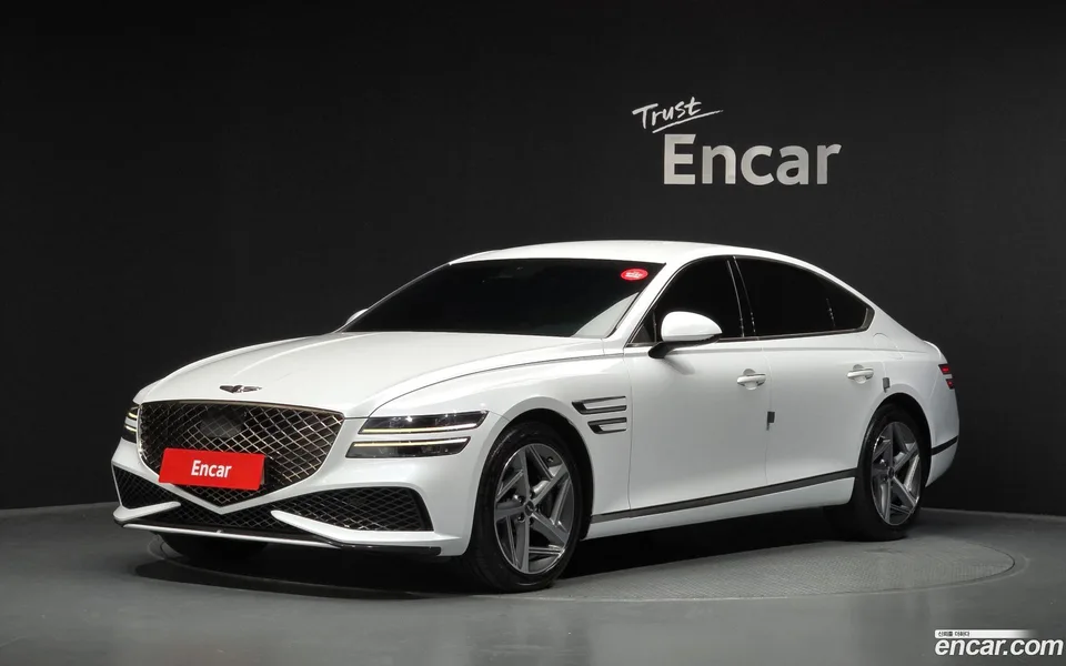 Genesis G80 2.5 2WD 2022 — photo 1, buy with delivery to Moscow