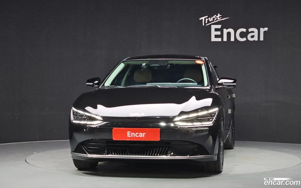 Kia EV6 2023 — thumbnail 3