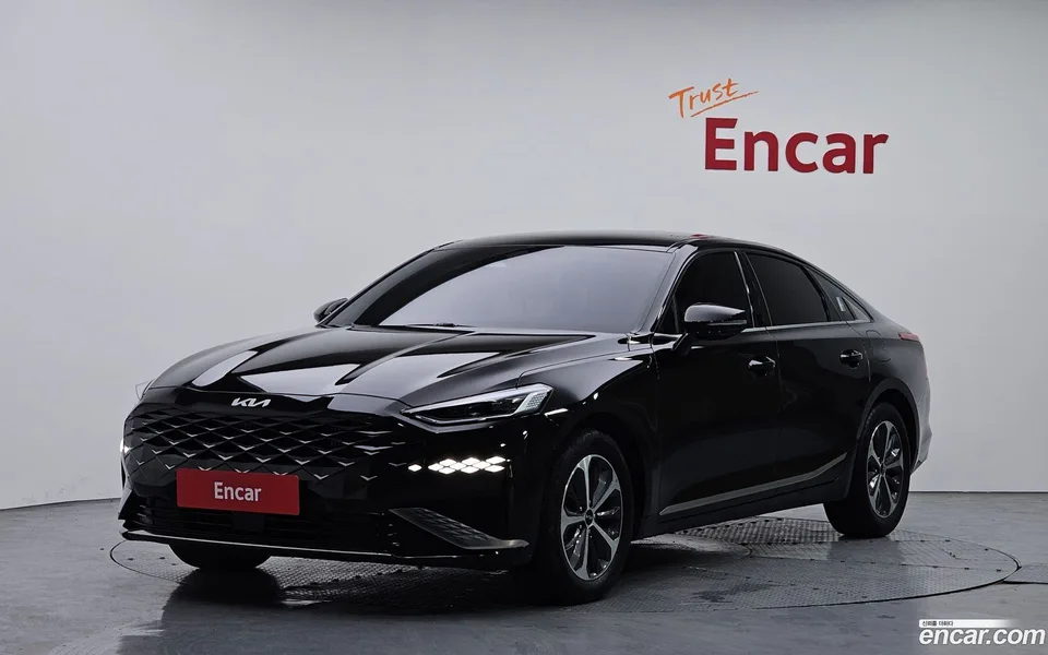 Kia K8 Hybrid 2023 — photo 1, buy with delivery to Moscow