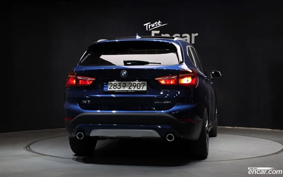 BMW X1 xDrive 20i xLine 2022 — thumbnail 4