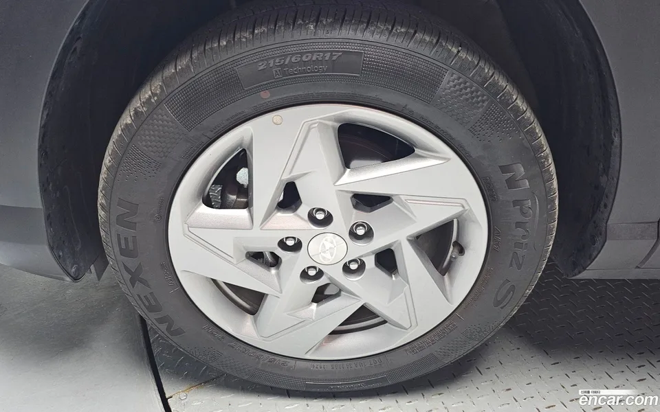Hyundai Kona 2.0 2WD 2024 — thumbnail 5