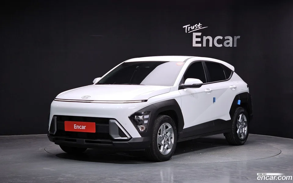 Hyundai Kona 2.0 2WD 2024 — photo 1, buy with delivery to Moscow