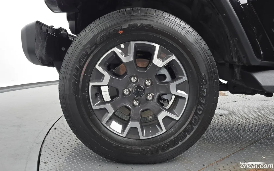 Jeep Wrangler 2.0 4 2025 — thumbnail 5