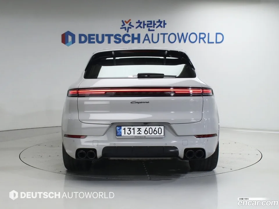 Porsche Cayenne 3.0 2024 — thumbnail 4