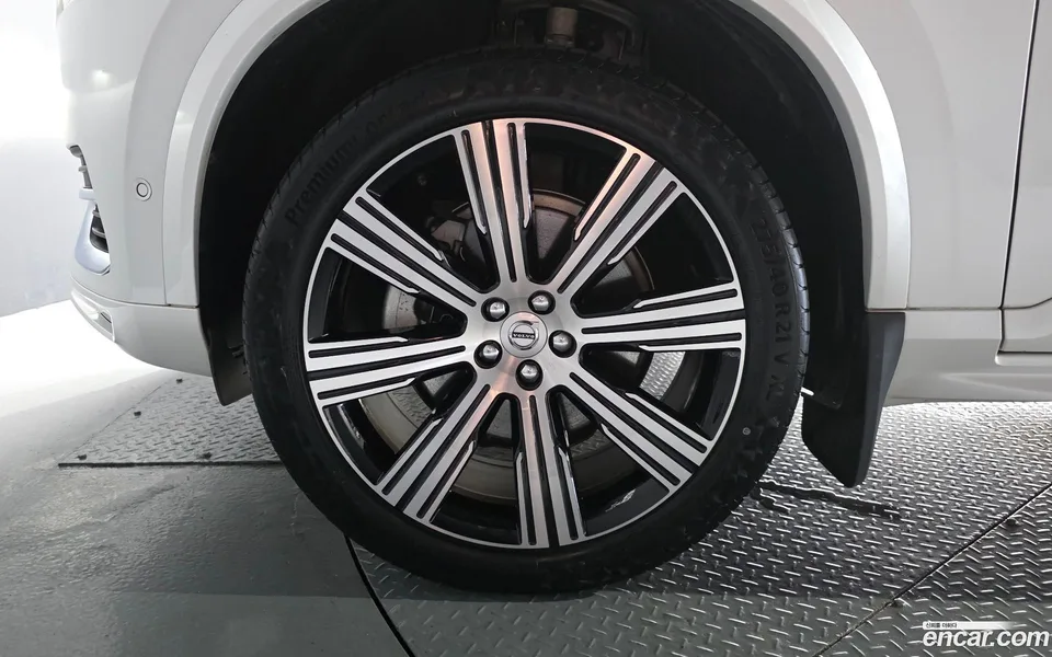 Volvo XC90 B6 2023 — thumbnail 5