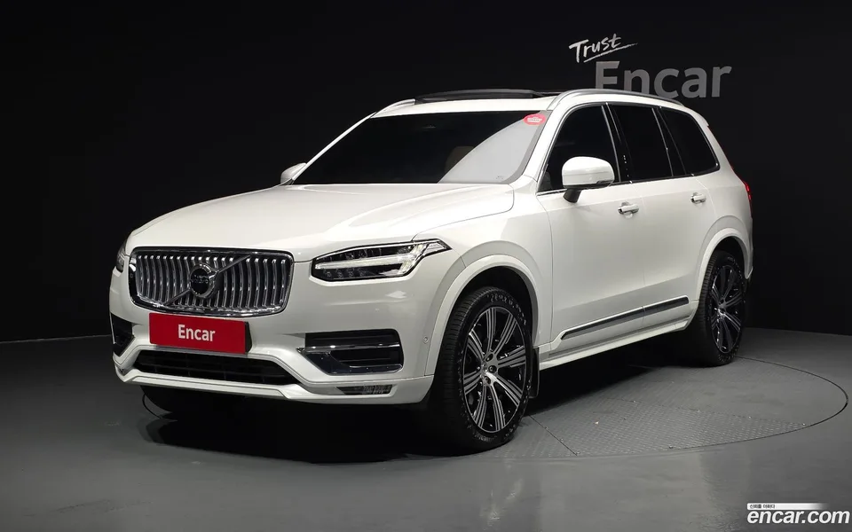 Volvo XC90 B6 2023 — photo 1, buy with delivery to Moscow