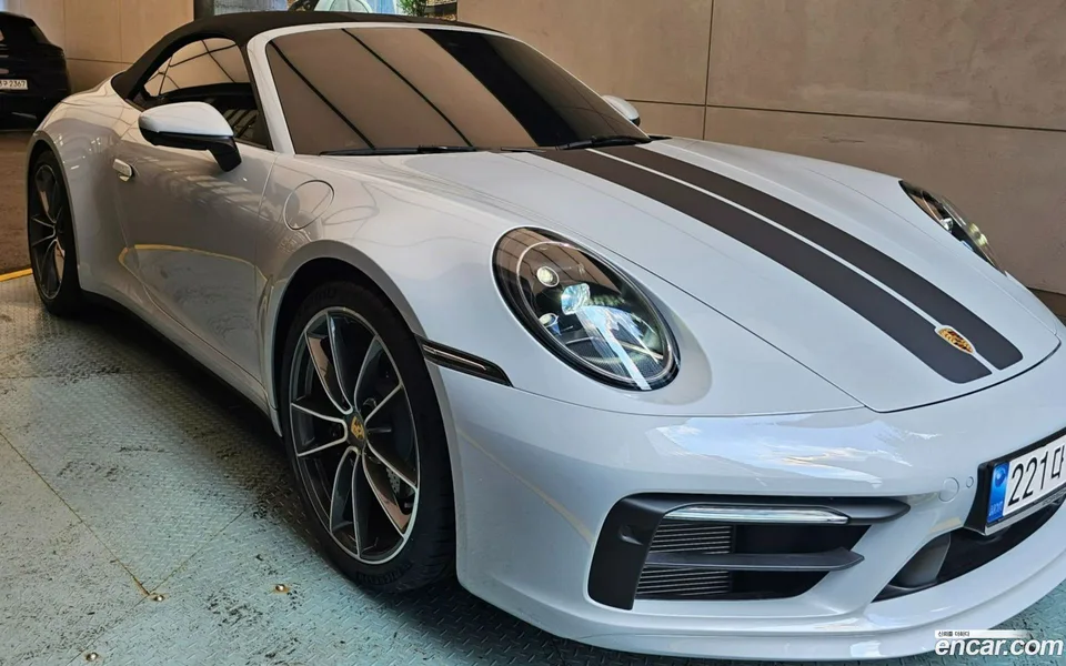 Porsche 911 (992) 2024 — photo 1, buy with delivery to Moscow