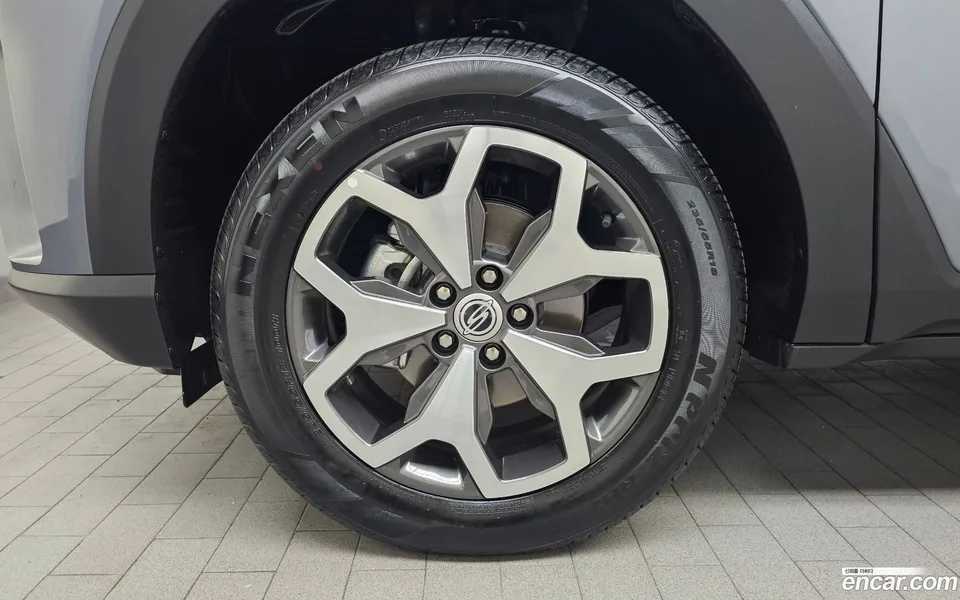 KG Mobility Torres 1.5 2WD 2023 — thumbnail 2