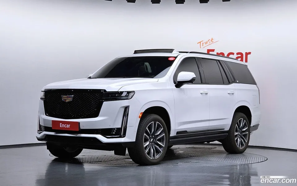 Cadillac Escalade 6.2 2023 — photo 1, buy with delivery to Moscow