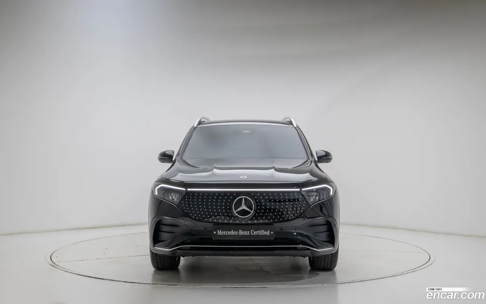 Mercedes-Benz EQB EQB300 4MATIC AMG 2025 — thumbnail 3