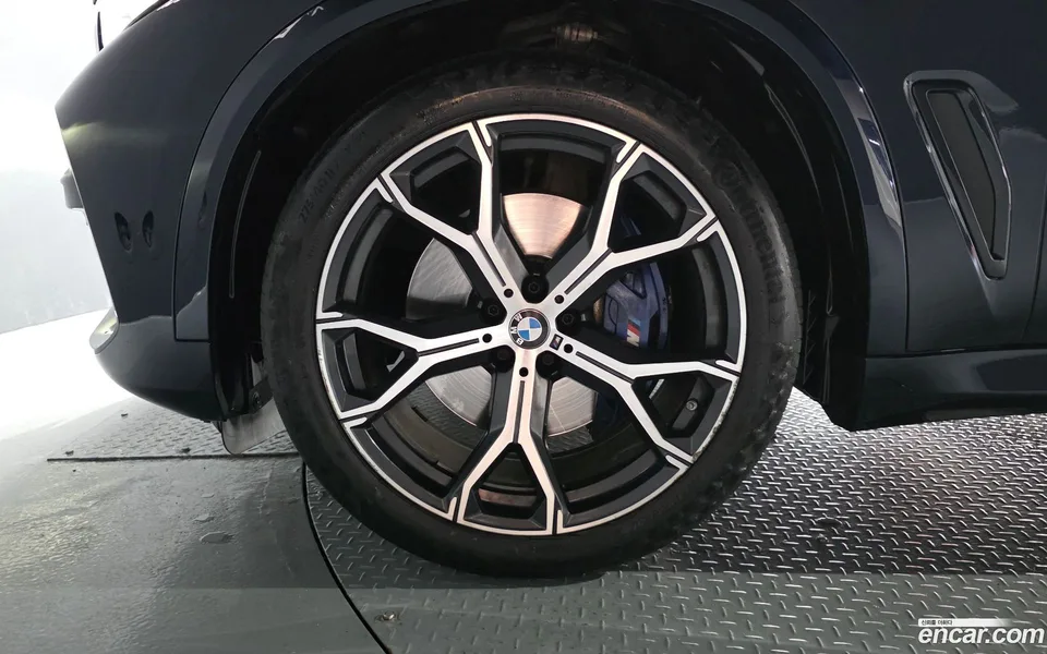 BMW X5 xDrive 40i M 2022 — thumbnail 5
