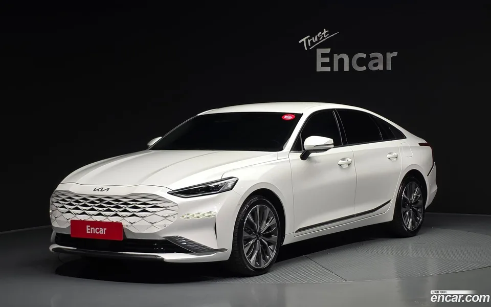 Kia K8 2.5 2WD 2023 — photo 1, buy with delivery to Moscow