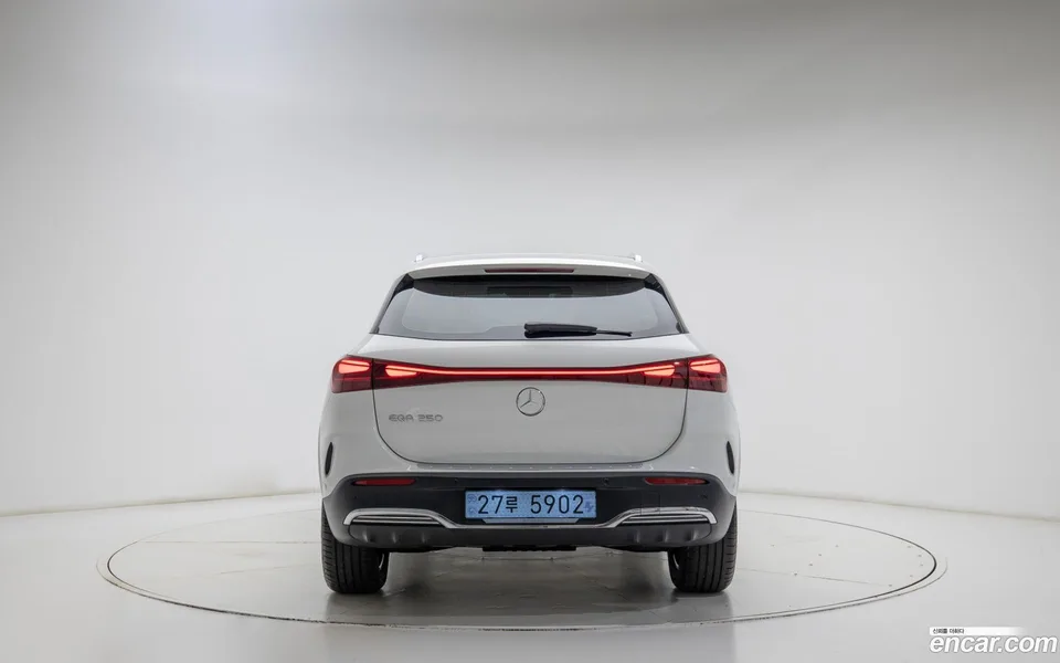 Mercedes-Benz EQA EQA250 AMG 2025 — thumbnail 4