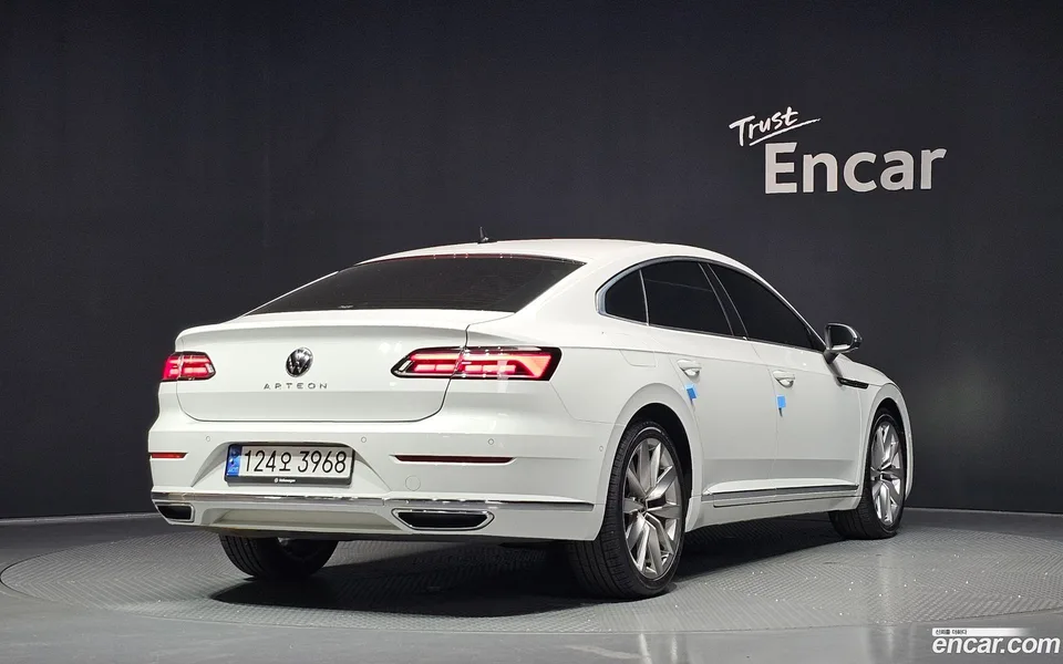Volkswagen Arteon 2.0 TDI 2022 — фото 1, купить с доставкой в Москву