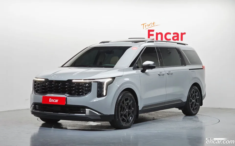 Kia Carnival HEV 9 2024 — photo 1, buy with delivery to Moscow
