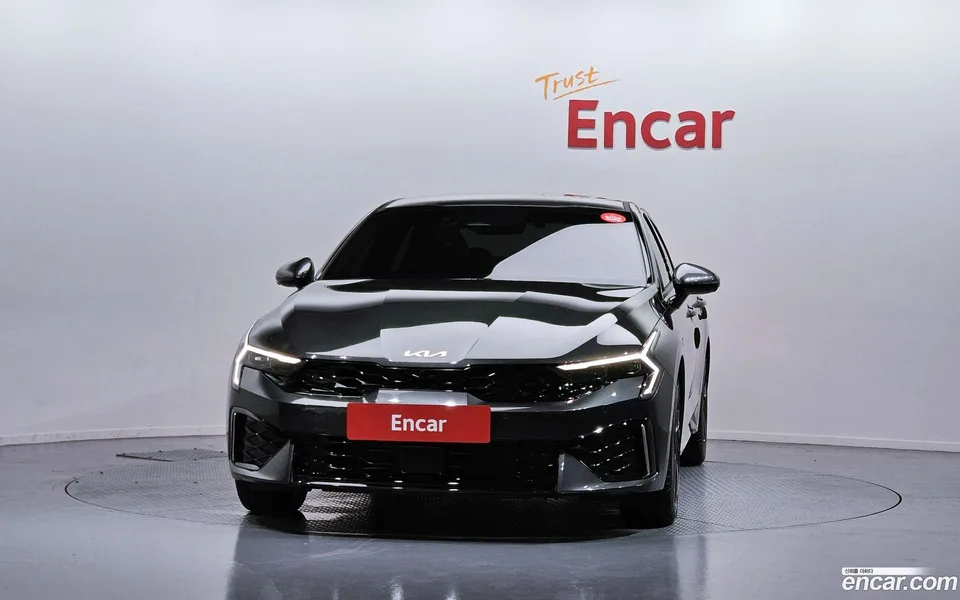 Kia K5 2.0 2025 — thumbnail 3