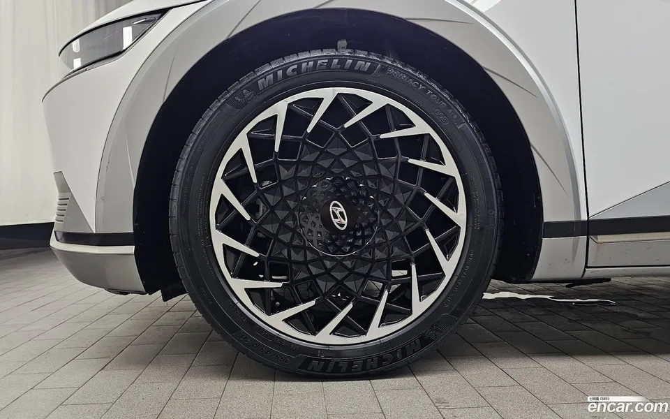 Hyundai Ioniq 5 2022 — thumbnail 5