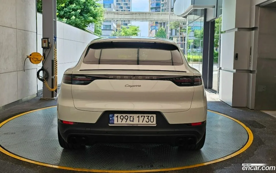 Porsche Cayenne 3.0 2023 — миниатюра 4