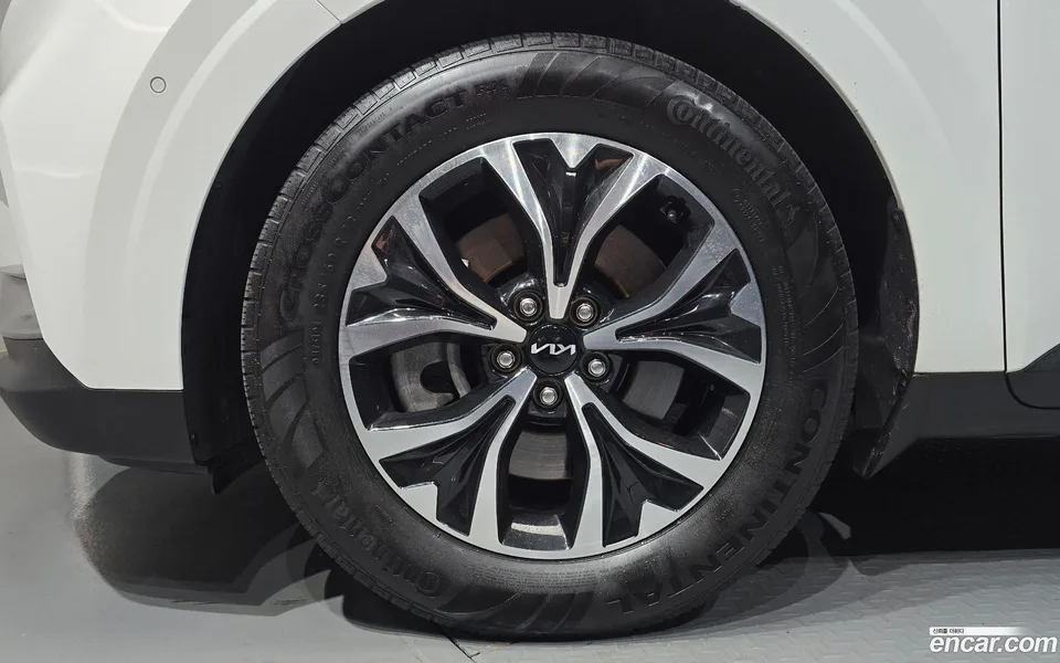 Kia Carnival 11 2023 — thumbnail 2
