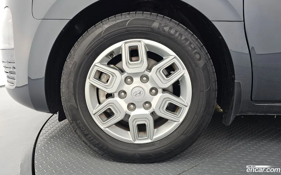 Hyundai Staria L3.5 11 2023 — thumbnail 5