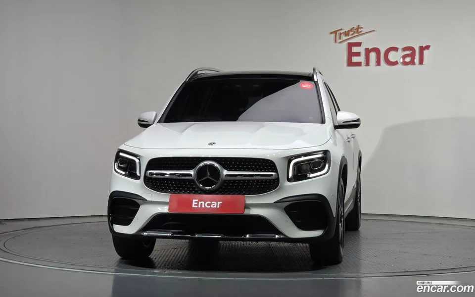 Mercedes-Benz GLB-Class GLB250 4MATIC 2022 — миниатюра 3
