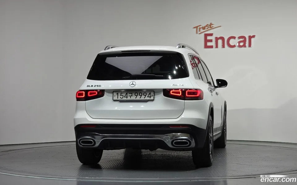 Mercedes-Benz GLB-Class GLB250 4MATIC 2022 — миниатюра 4
