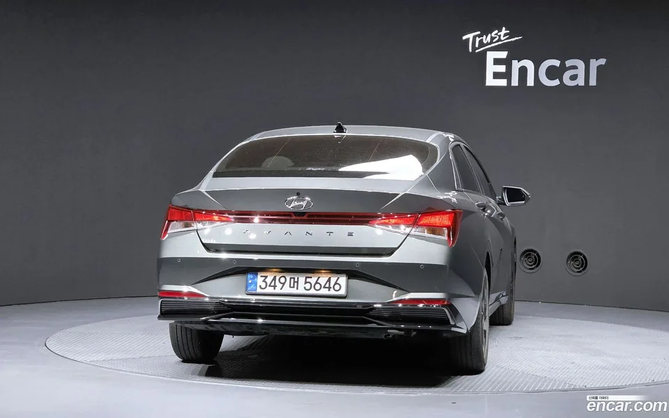 Hyundai Avante Hybrid 2023 — thumbnail 4