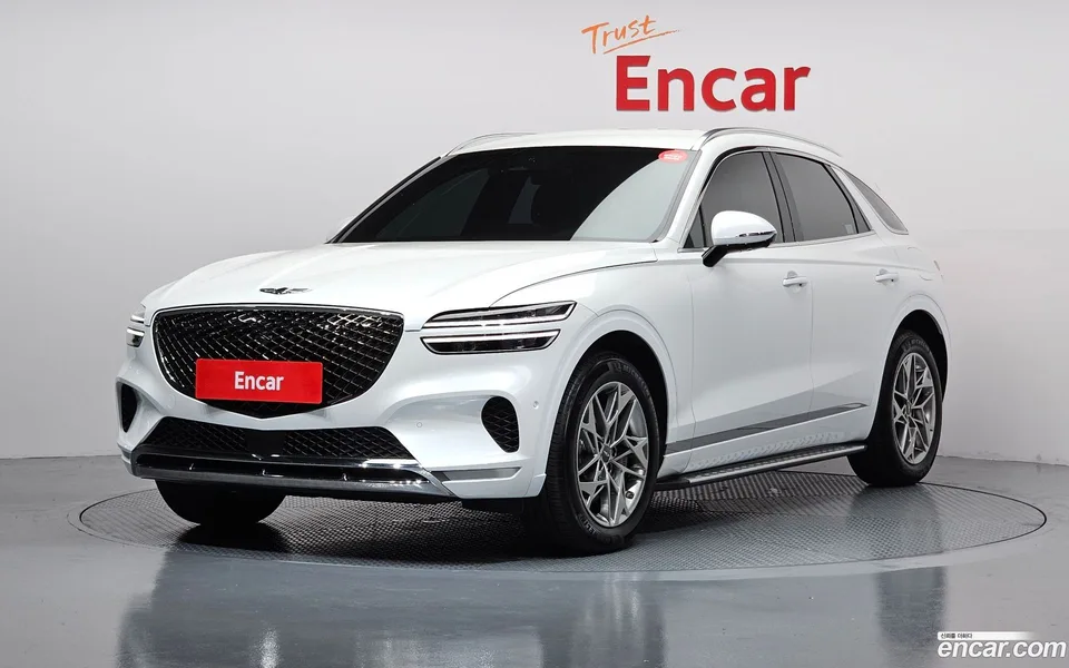 Genesis GV70 2.5T AWD 2023 — photo 1, buy with delivery to Moscow