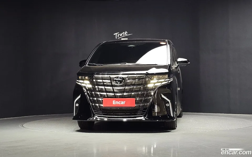 Toyota Alphard 2.5 HEV AWD 2024 — thumbnail 3
