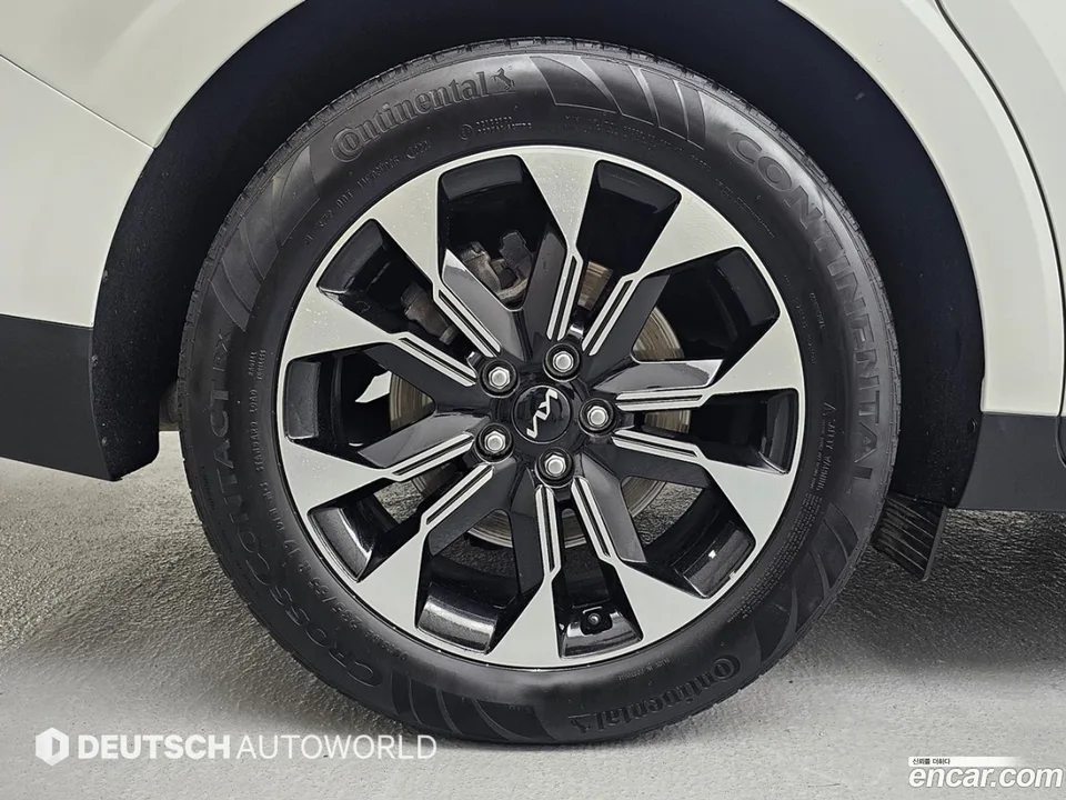Kia Carnival 9 2022 — thumbnail 2